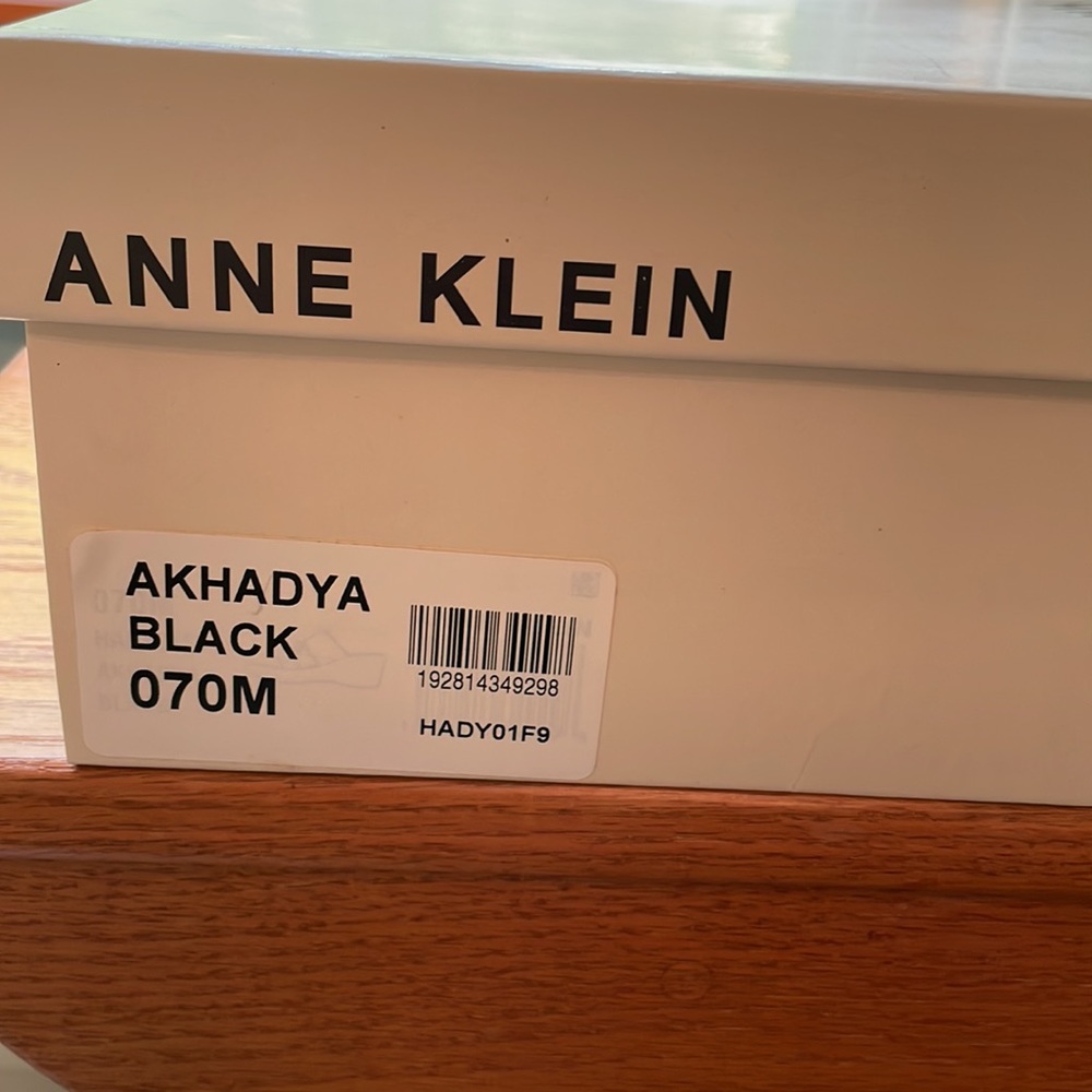 Anne Klein Black Sandal Size 7M - Picture 7 of 8